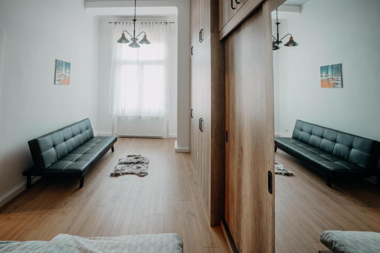 Volenter Lux Apartment Zero Baja Ngoại thất bức ảnh